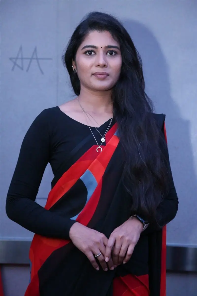 TELUGU ACTRESS SARANYA PRADEEP IN BLACK SAREE 3